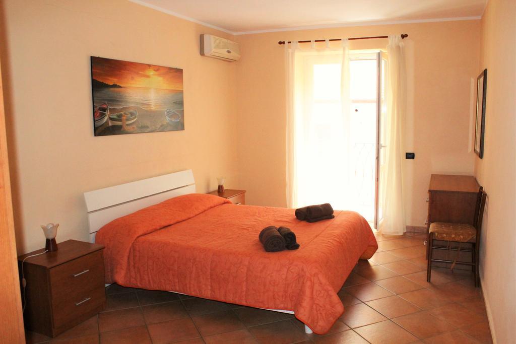 Gaia Holidays Apartments Cefalù Exteriör bild