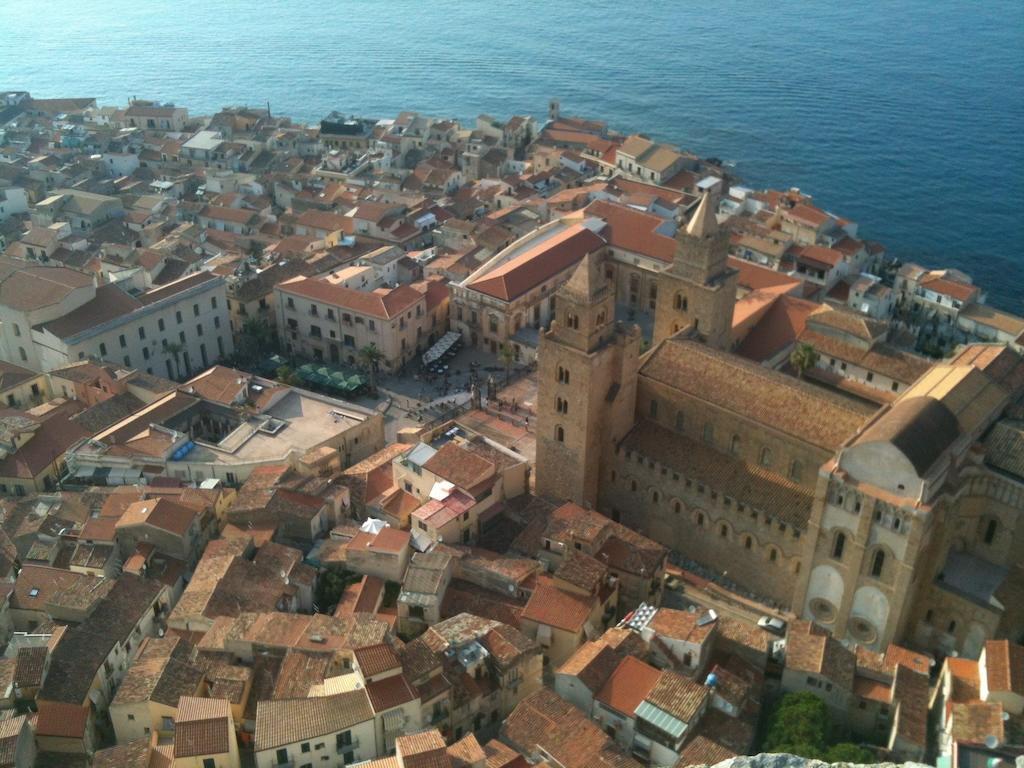 Gaia Holidays Apartments Cefalù Rum bild